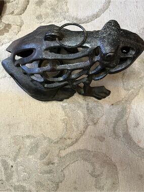 Cast Iron Frog Lantern - Black Speckled Finish